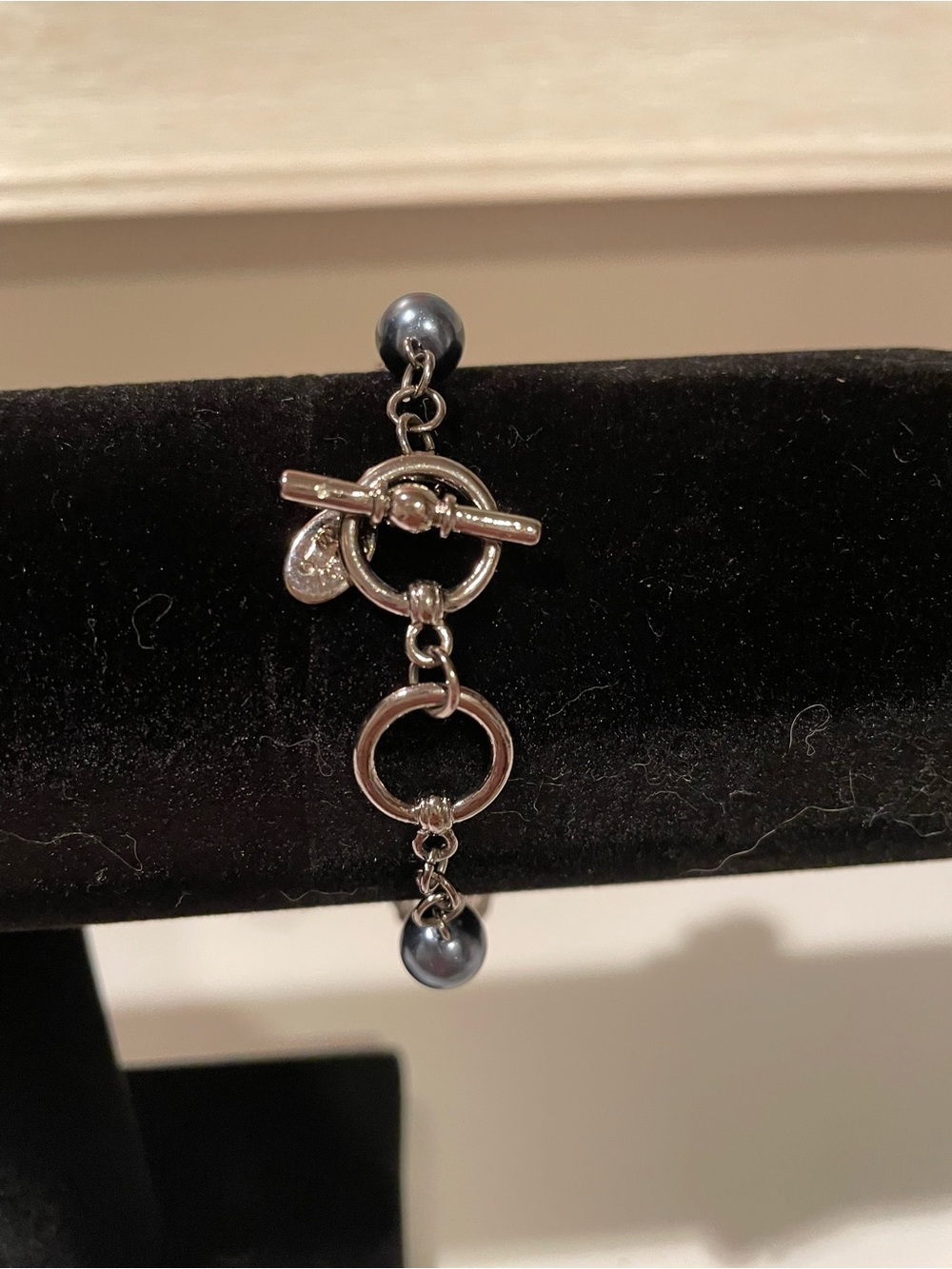 Cookie Lee Silver Toggle Bracelet with Dark Gray Pearls